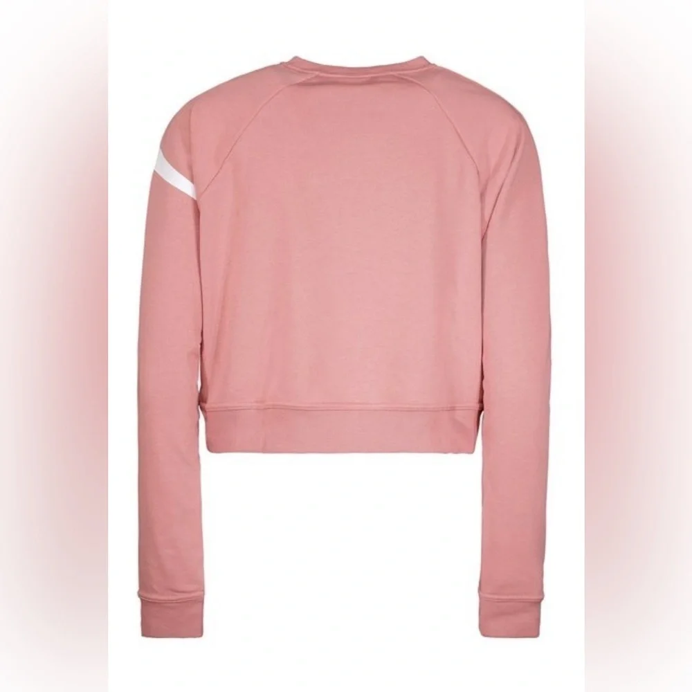 Nike Sportswear Dry Versa Top in Rose